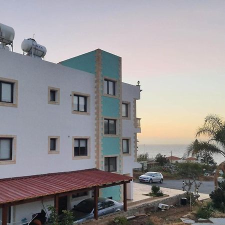 Joanna Sunset Apts Pomos Eksteriør bilde